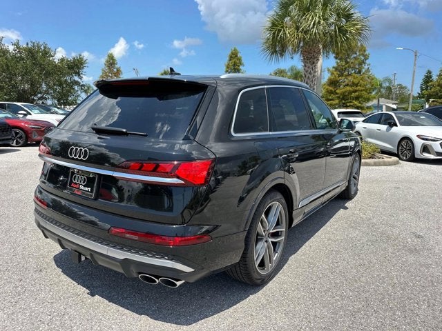 2025 Audi SQ7 Prestige Image 8 of 41
