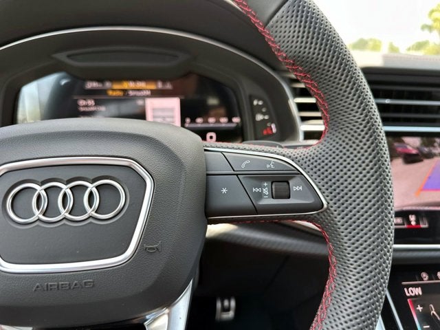 2025 Audi SQ7 Prestige Image 29 of 41