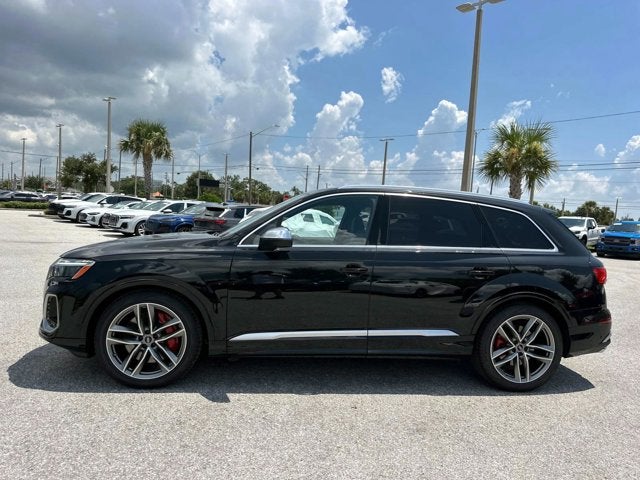 2025 Audi SQ7 Prestige Image 12 of 41