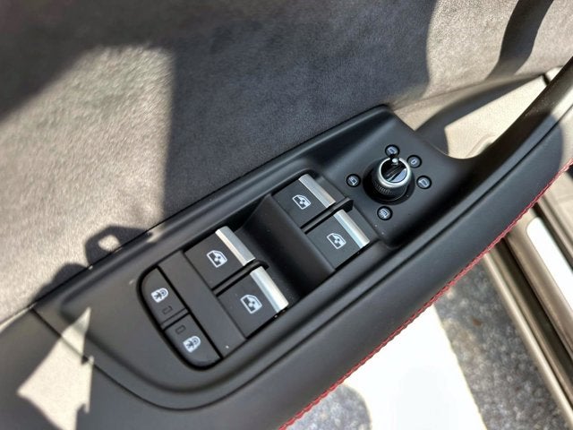 2025 Audi SQ7 Prestige Image 35 of 41