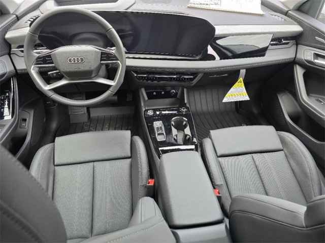 Vehicle image 33 of 44