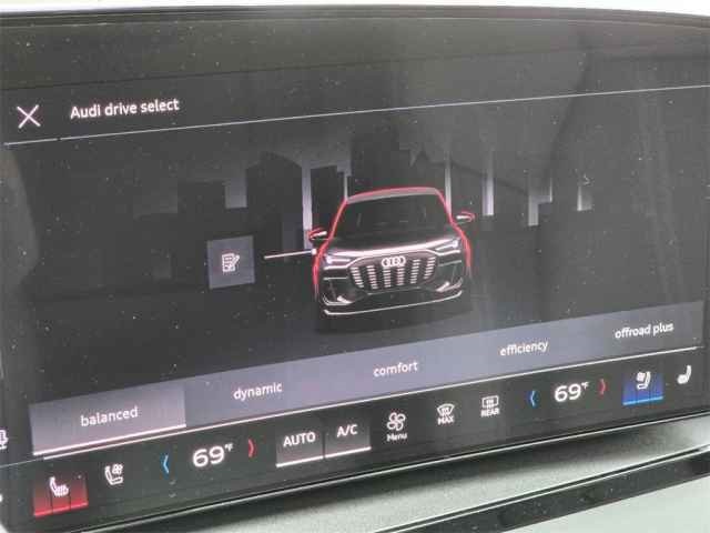 Vehicle image 18 of 44