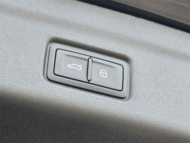 Vehicle image 24 of 44