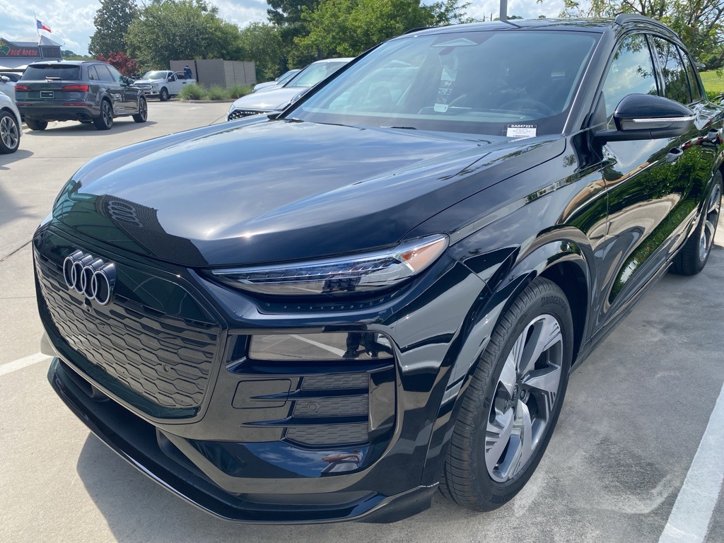 Vehicle image 1 of 10