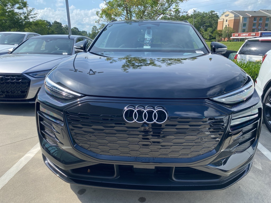 Vehicle image 5 of 10