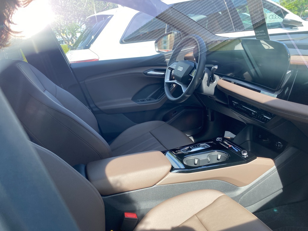 Vehicle image 10 of 10