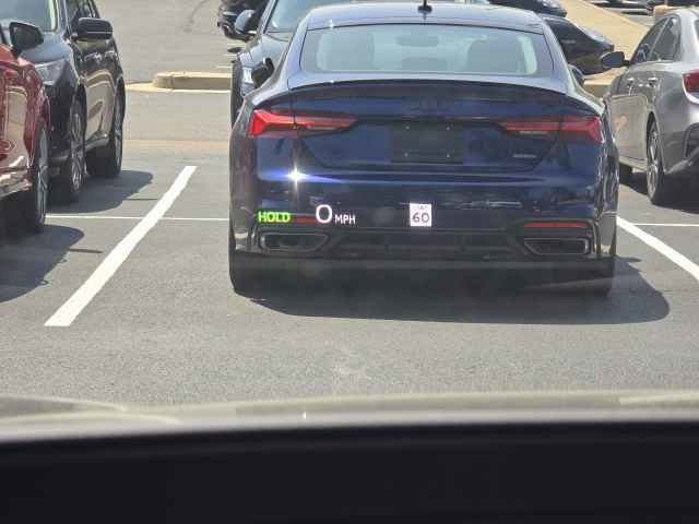 Vehicle image 11 of 46