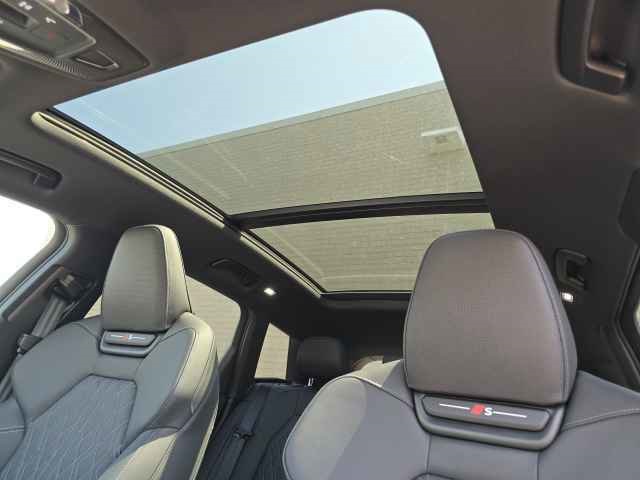 Vehicle image 16 of 46