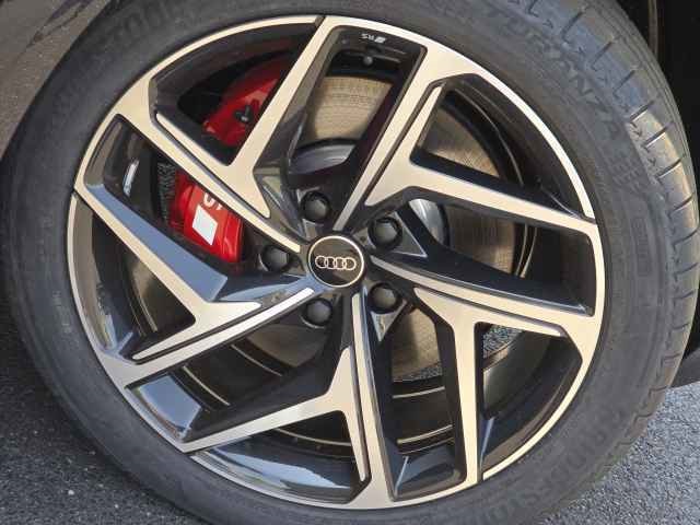 Vehicle image 9 of 46