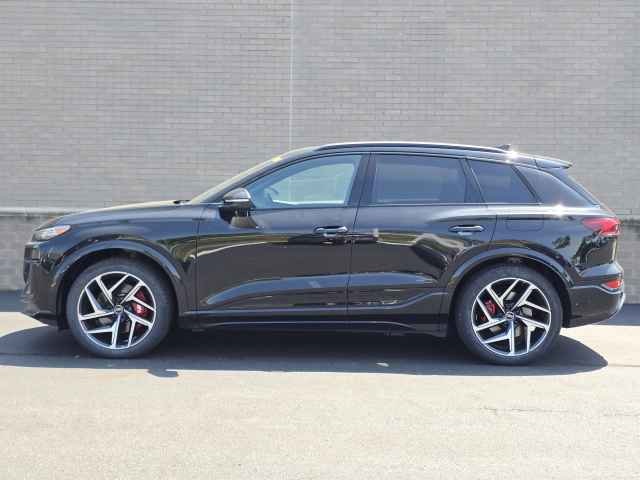 Vehicle image 8 of 46