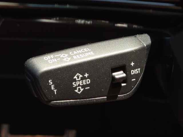 Vehicle image 43 of 46