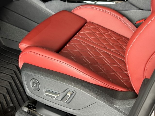 2025 Audi SQ6 e-tron Prestige Image 22 of 29