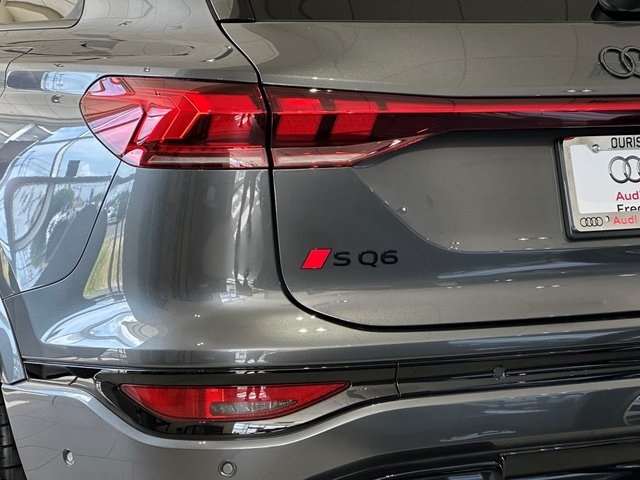 2025 Audi SQ6 e-tron Prestige Image 28 of 29