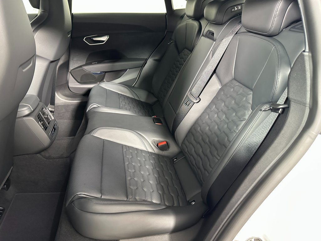 Vehicle image 10 of 19
