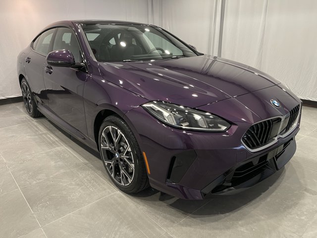 Vehicle image 3 of 8