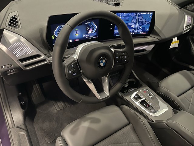 Vehicle image 7 of 8