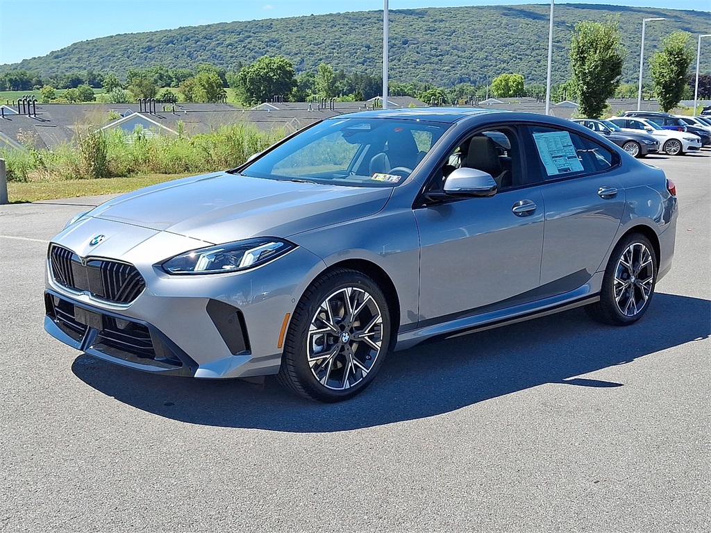 2025 BMW 2 Series 228 xDrive Image 1 of 18