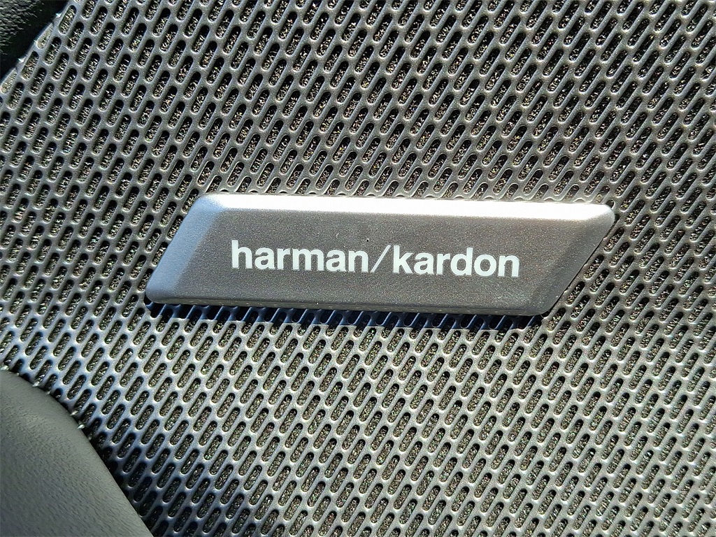 2025 BMW 2 Series 228 xDrive Image 13 of 18