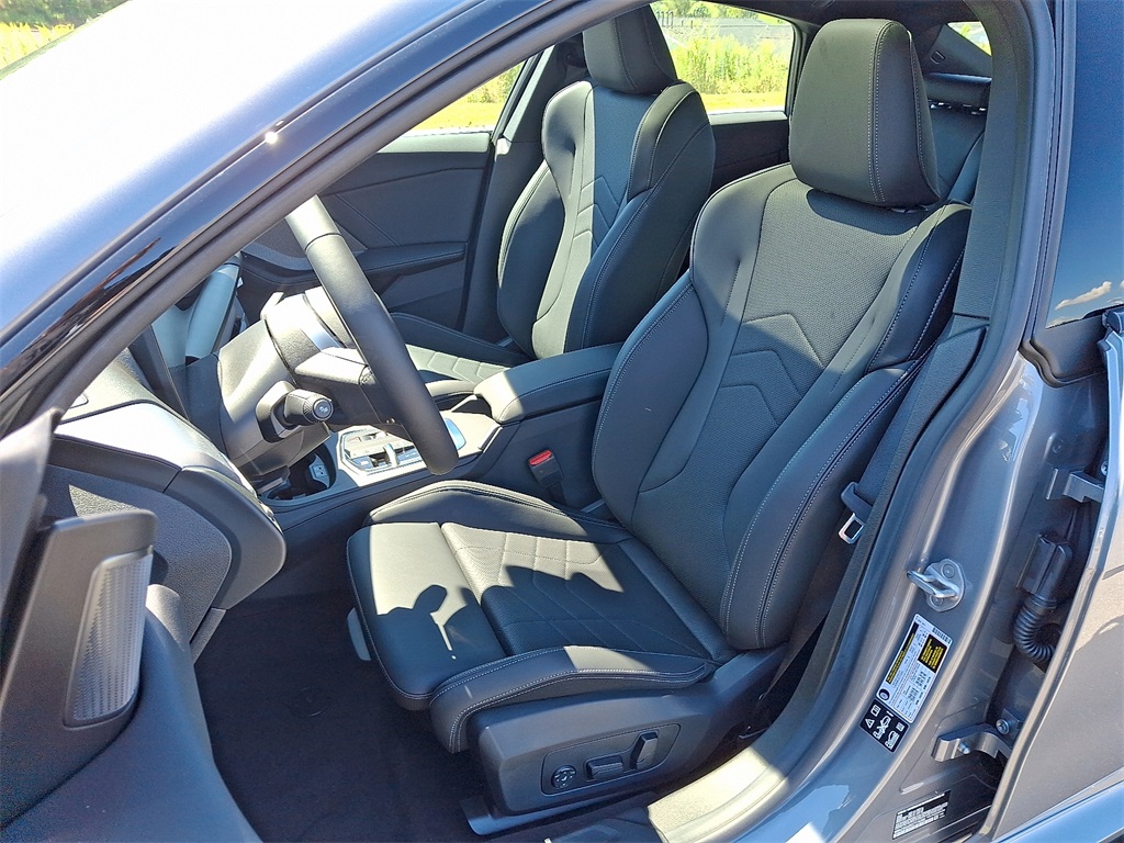 2025 BMW 2 Series 228 xDrive Image 6 of 18