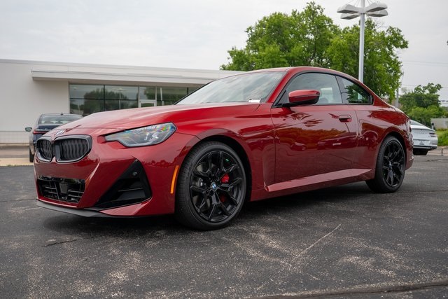 Vehicle image 1 of 32