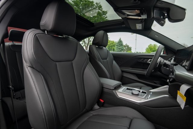 Vehicle image 12 of 32