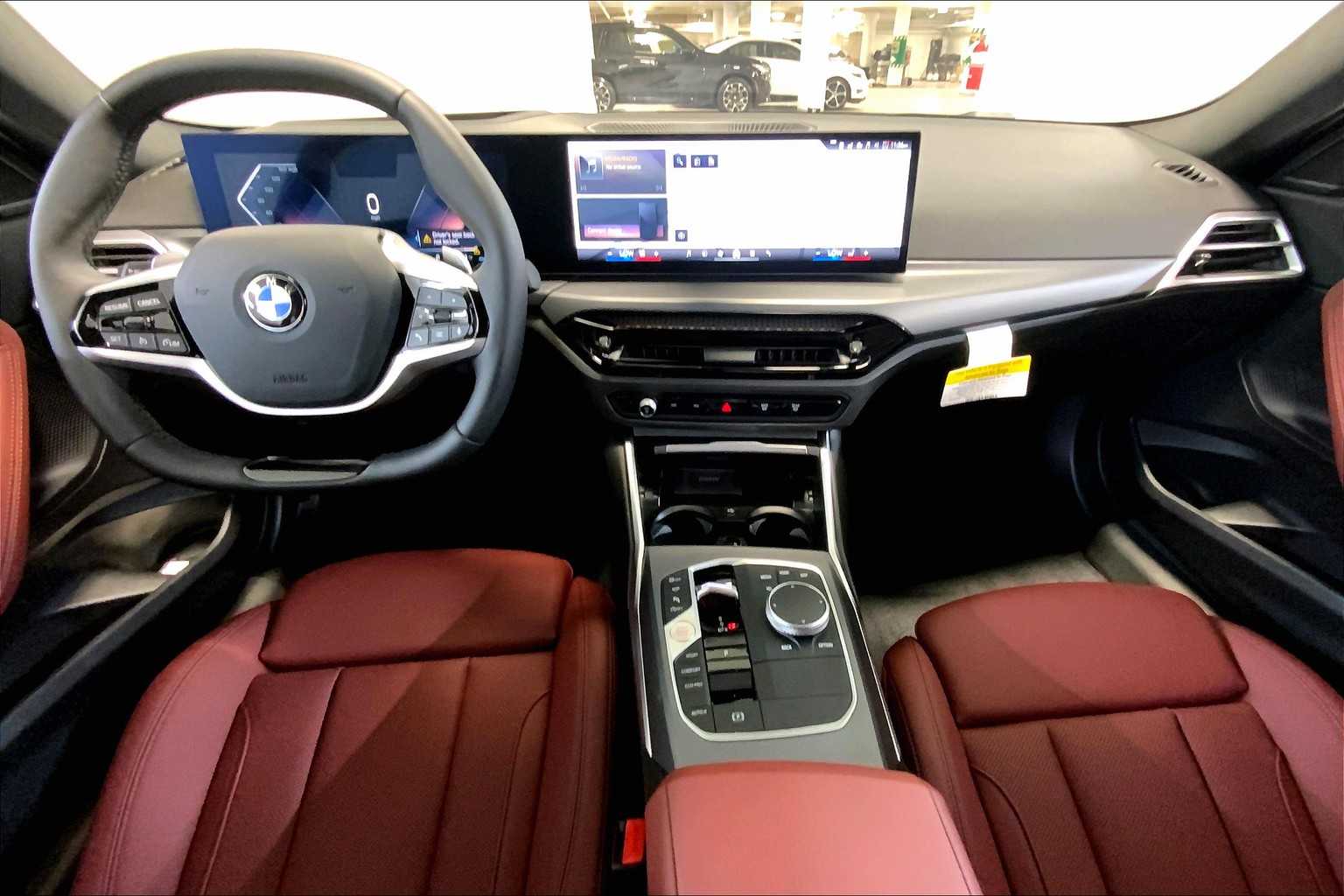 Vehicle image 10 of 22