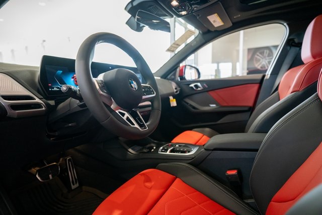 Vehicle image 12 of 32