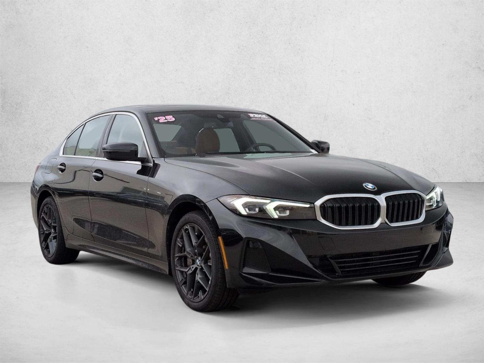 2025 BMW 3 Series 330i xDrive Image 3 of 26