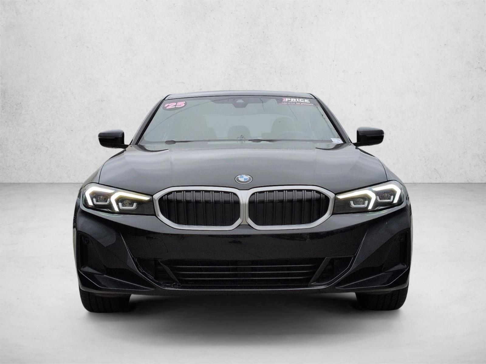 2025 BMW 3 Series 330i xDrive Image 2 of 26