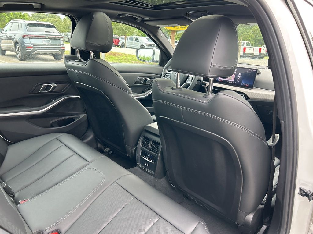 Vehicle image 42 of 50