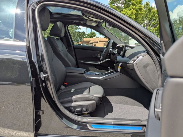 Vehicle image 12 of 36
