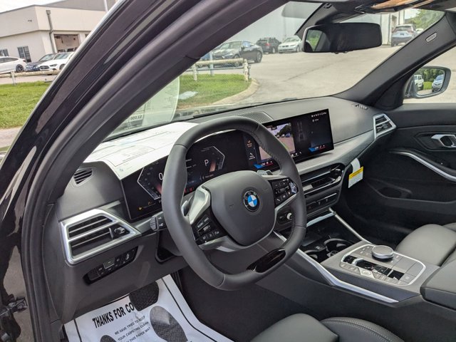 Vehicle image 18 of 36