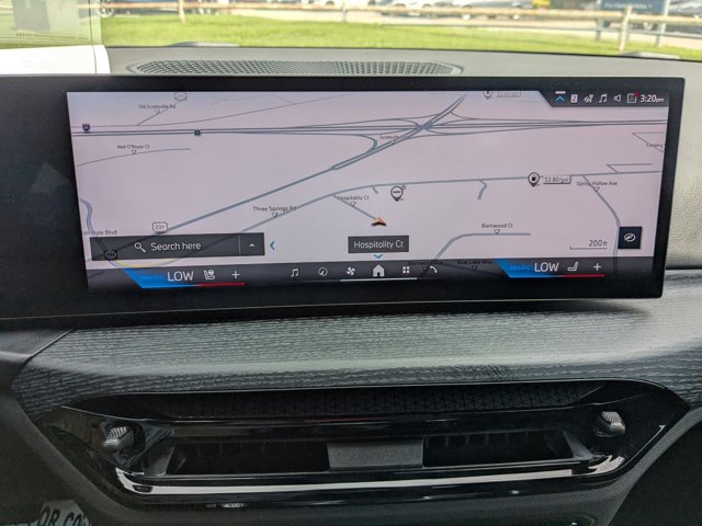 Vehicle image 24 of 36