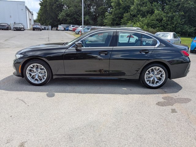 Vehicle image 8 of 36