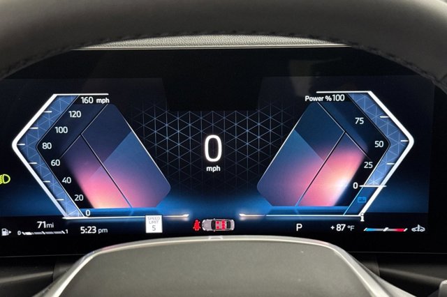 2025 BMW 3 Series 330i Image 25 of 29