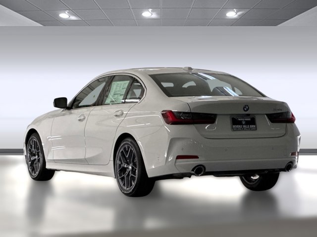 2025 BMW 3 Series 330i Image 6 of 29