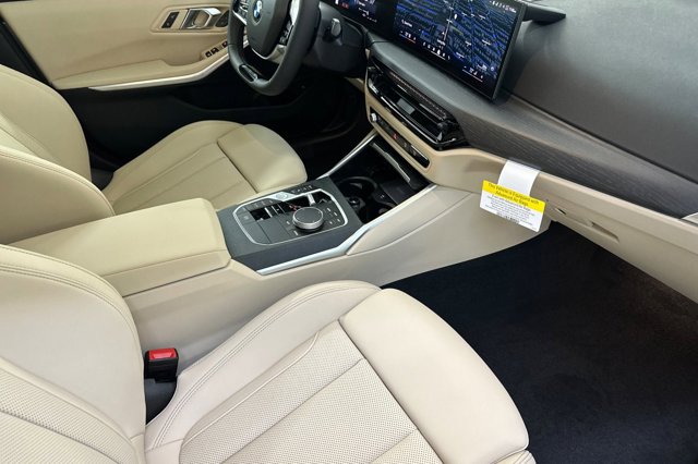 2025 BMW 3 Series 330i Image 23 of 29