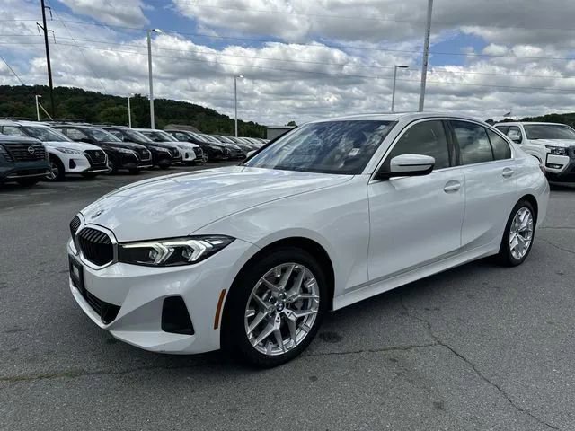 2025 BMW 3 Series 330i xDrive Image 1 of 44