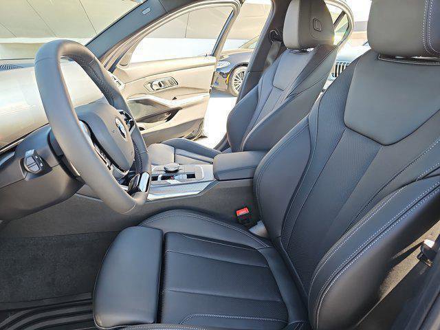 2025 BMW 3 Series 330i xDrive Image 14 of 38