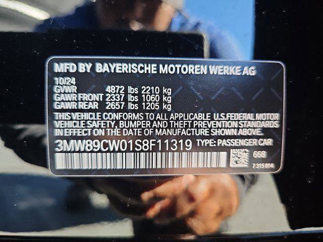 2025 BMW 3 Series 330i xDrive Image 30 of 38