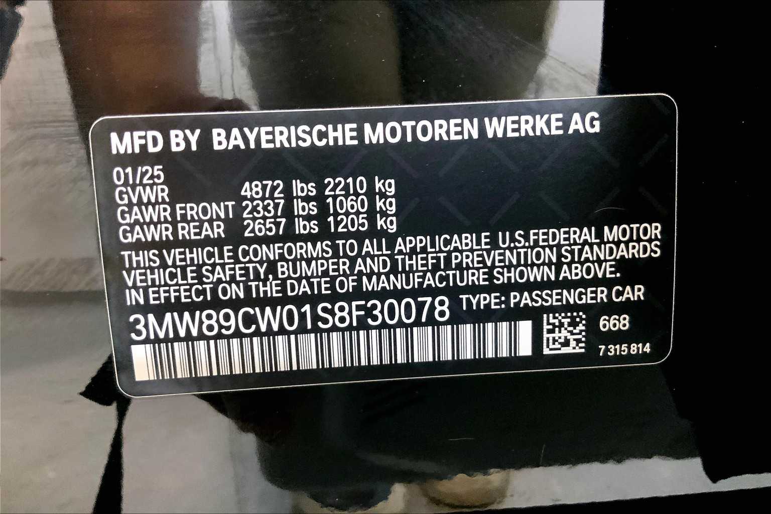 Vehicle image 21 of 22