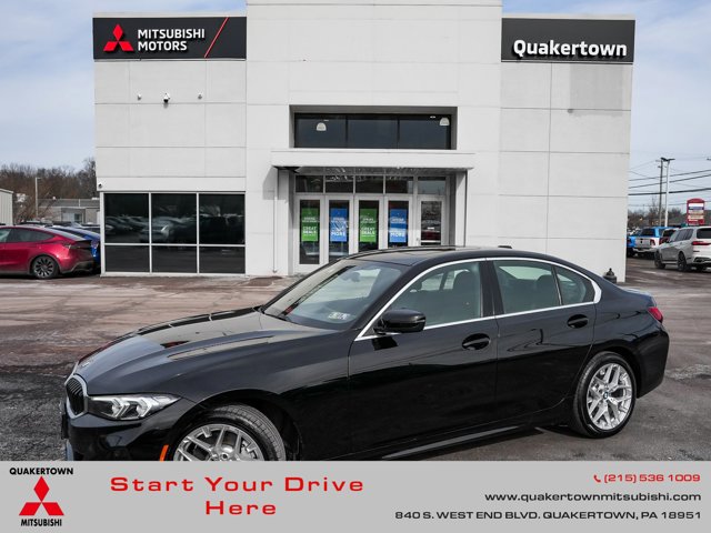 2025 BMW 3 Series 330i xDrive Image 2 of 50
