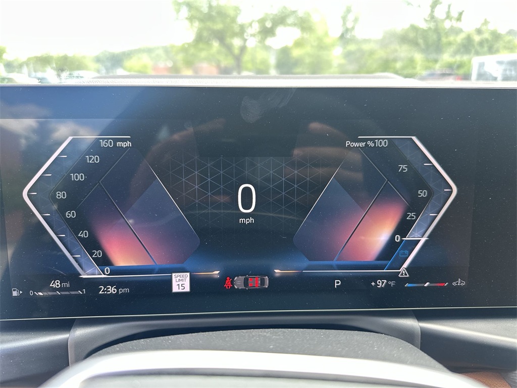 Vehicle image 26 of 27