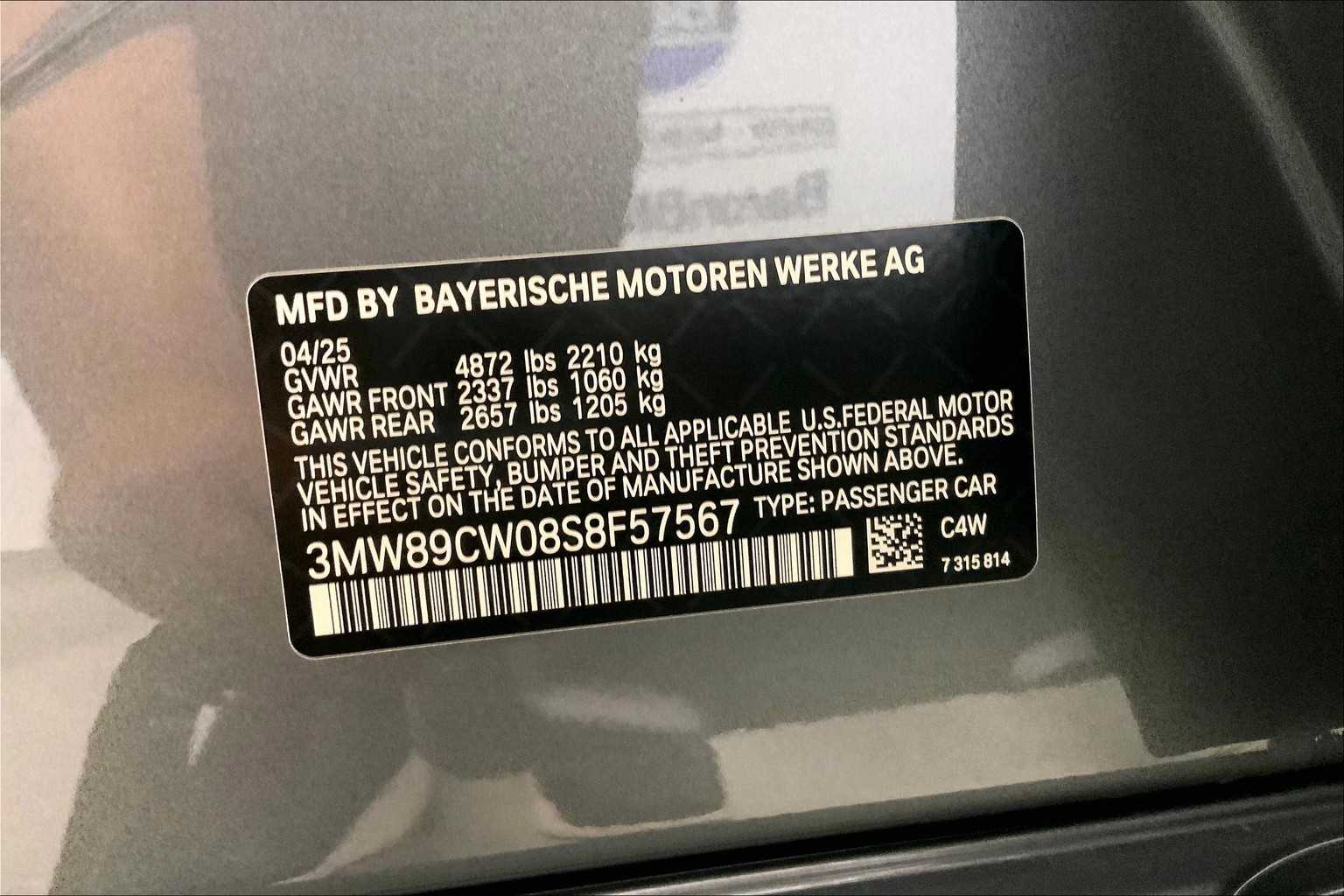 Vehicle image 17 of 22