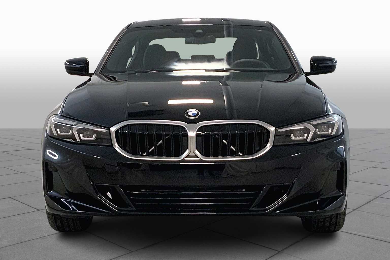 Vehicle image 2 of 22