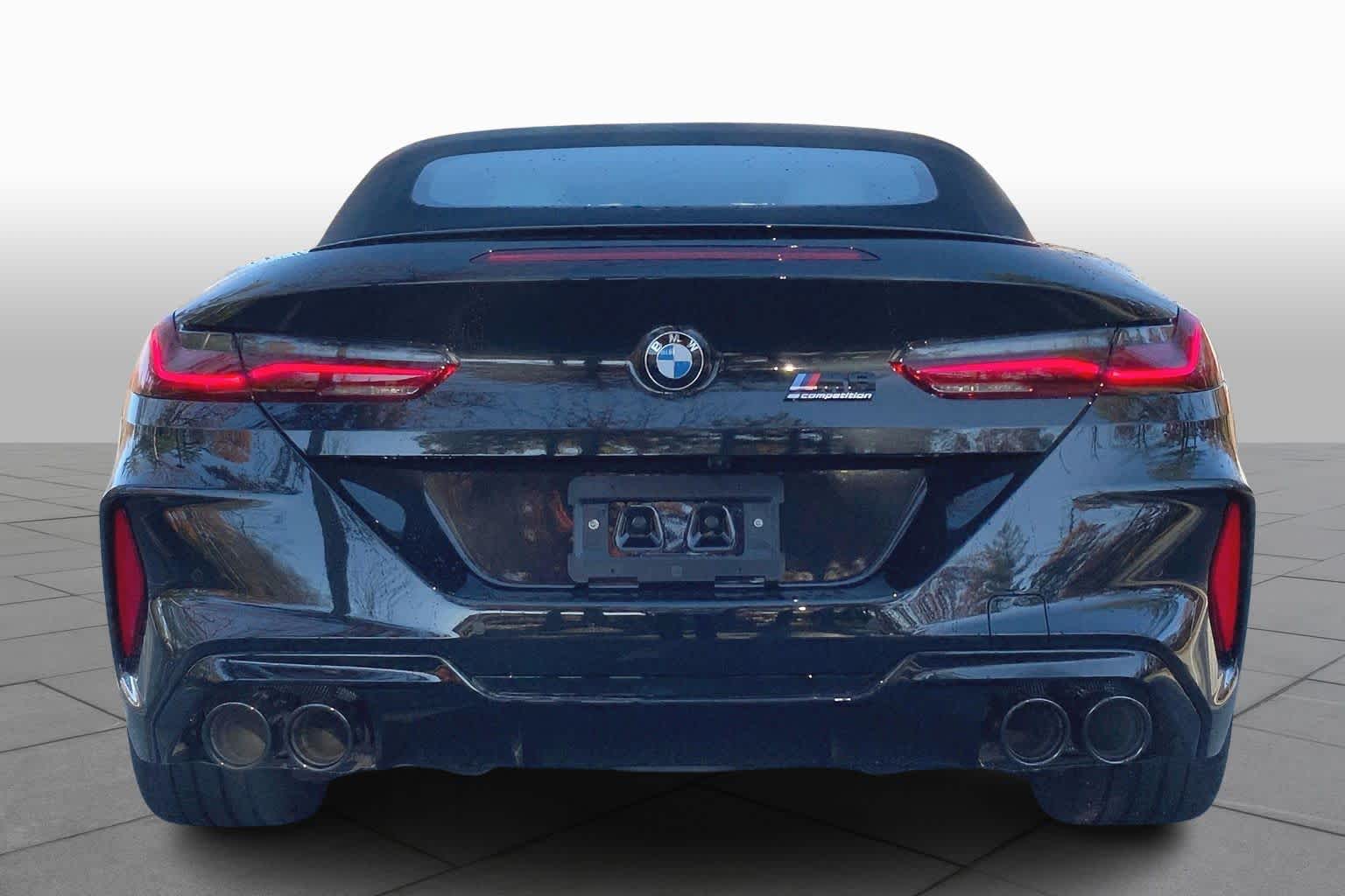 2025 BMW M8 Competition Image 4 of 19
