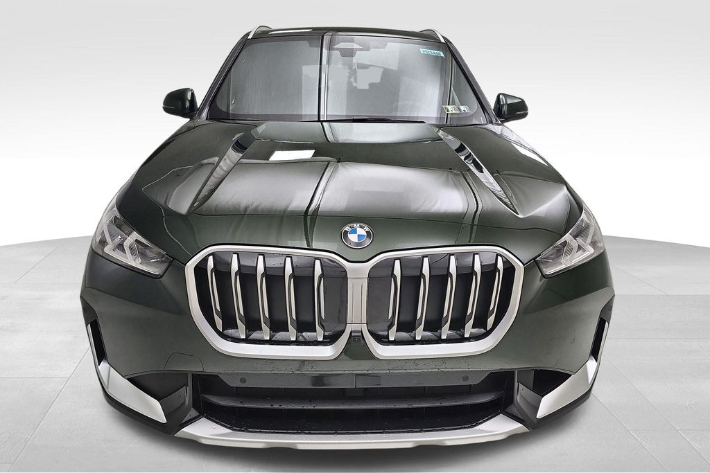 Vehicle image 3 of 30