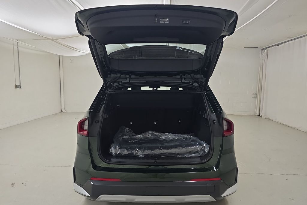 Vehicle image 13 of 30