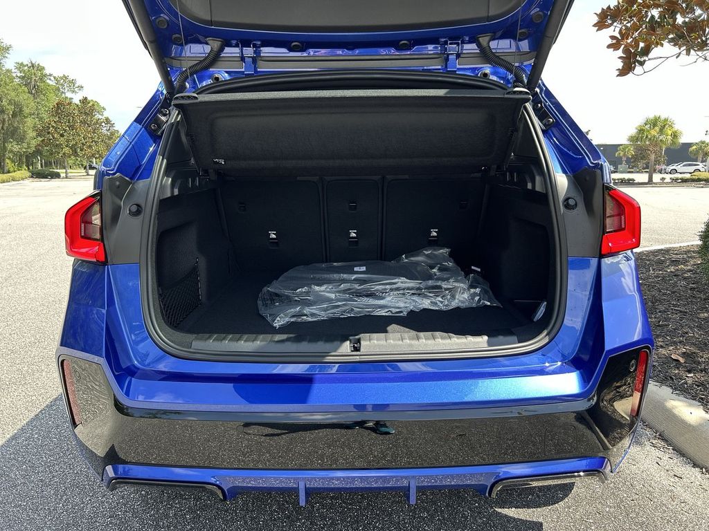 2025 BMW X1 xDrive28i Image 14 of 30