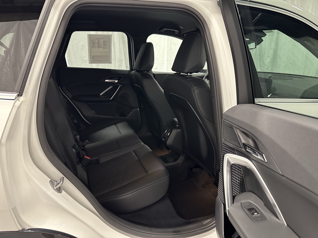2025 BMW X1 xDrive28i Image 22 of 66